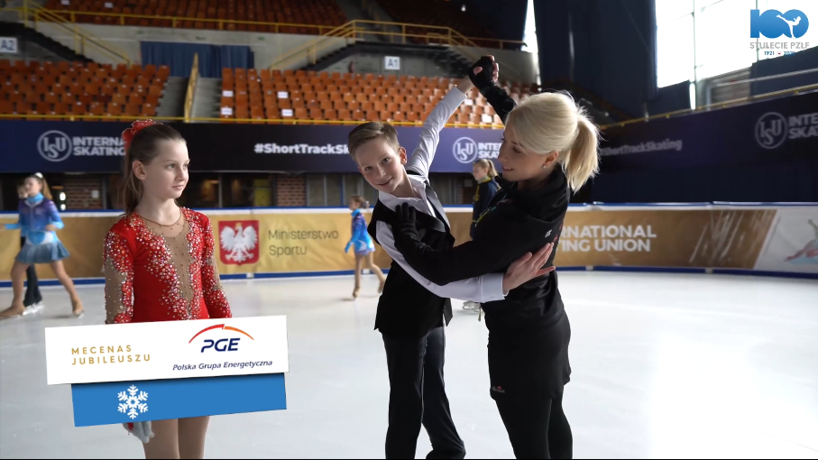 „Kuźnia talentów" albo „stoczniowa szkoła tańca na lodzie" – od pięciu dekad właśnie tak mówi się o sekcji łyżwiarstwa figurowego w klubie Stoczniowiec Gdańsk. 🌊